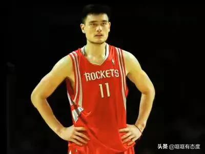 姚明在NBA职业生涯中9次入选全明星，为何平均每场只得7分?(姚明一共参加了几次nba全明星赛)